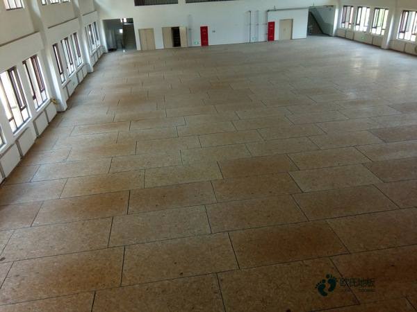 体育运动木地板特点2