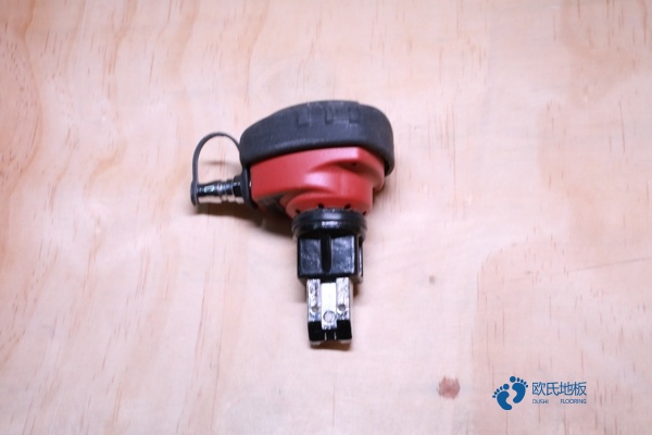 室内篮球场木地板铺设技术2