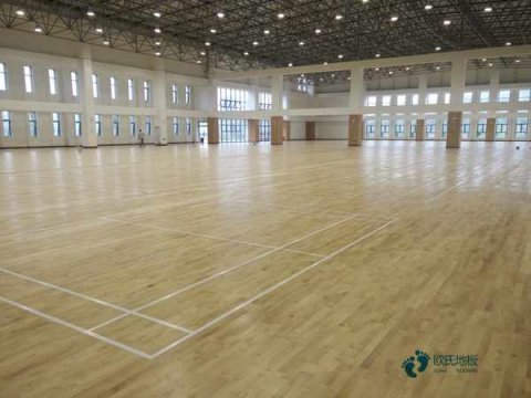 运动木地板安装高度