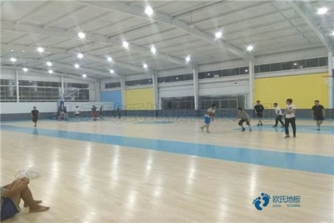 运动实木地板浸水怎么处理