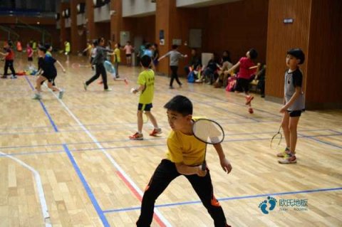 单龙骨运动体育地板保养知识