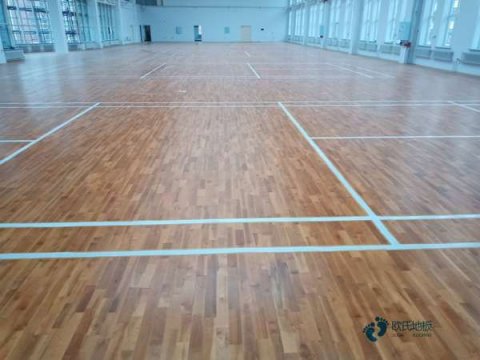 国标运动篮球木地板价钱